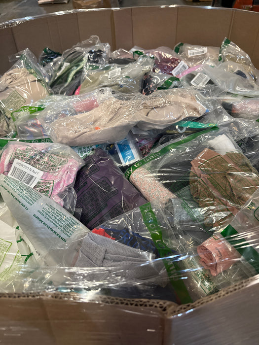 12 Manifested Pallets - Amazon - QA53