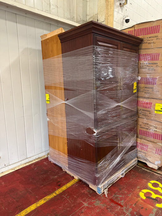 038: Wooden Cabinets PL000GPJ