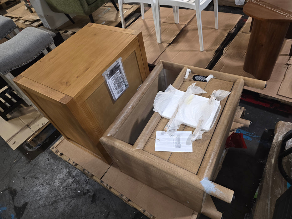 8 Foot Furniture Truckload - Wayfair