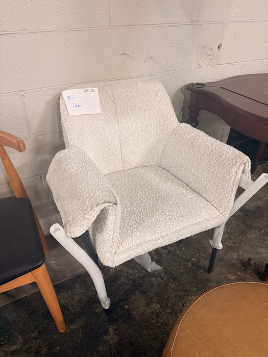 LW GREY CHAIR