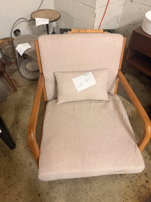 LW BEIGE ACCENT CHAIR