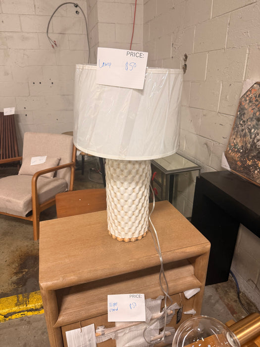 LW TABLE LAMP