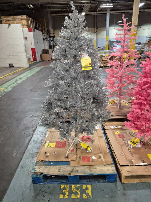 353: Christmas Tree PL000W2N