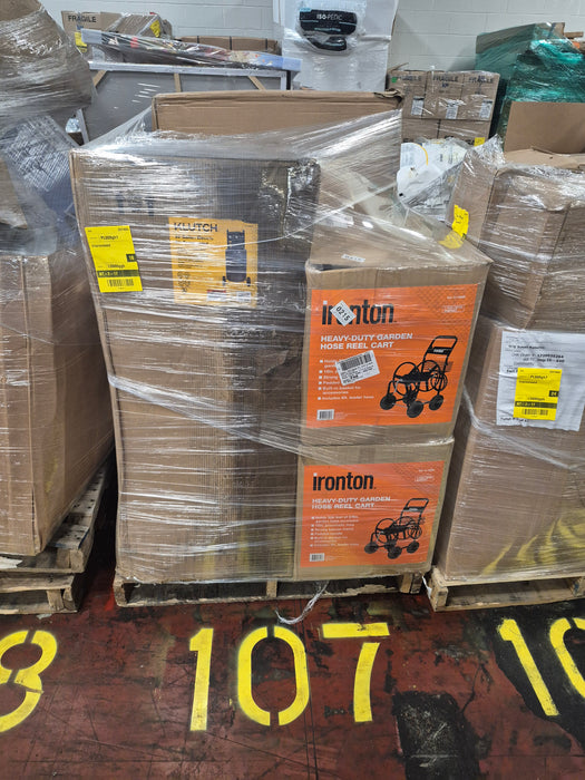 107: Tools and garden hose reels PL000GH1