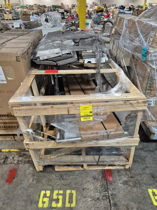 650: Commercial sink and flooring PL000H0E 3 bay sink