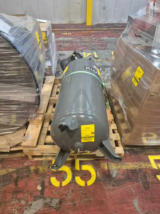 055: 60 Gallon Air Compressor PL000SM5