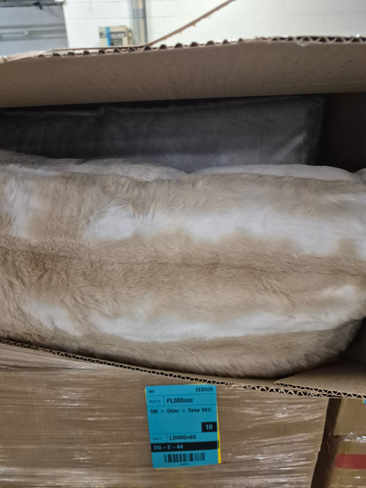 397: Pillows PL000NZC