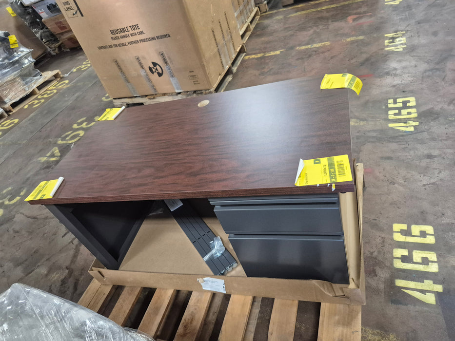 466: Desk PL000W7X