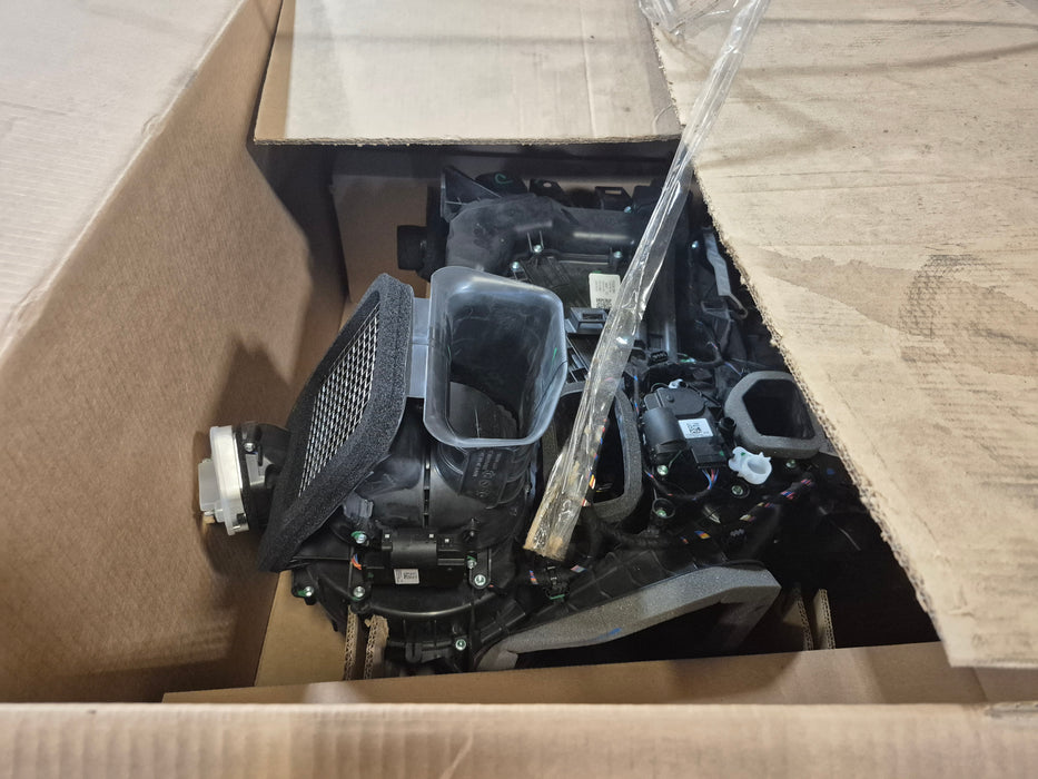 374: HVAC Module Assy PL000UDG