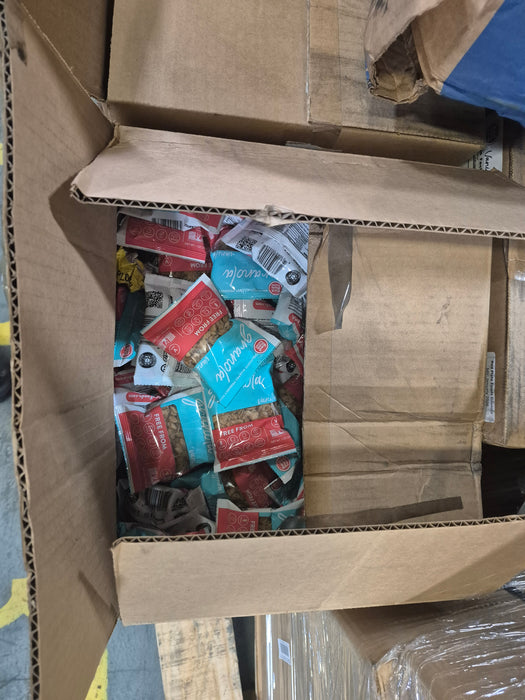 375: Granola Packets and Plastic Pans PL000UDJ