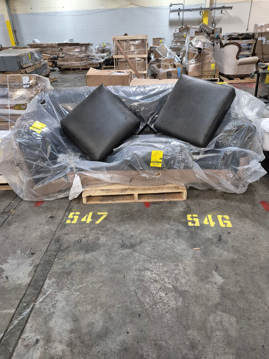 546: Couch PL000JTP